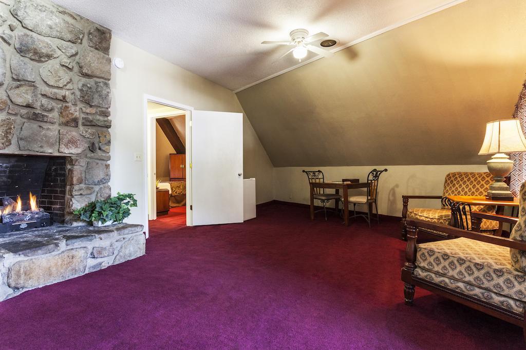 Four Seasons Motor Lodge Gatlinburg Rum bild